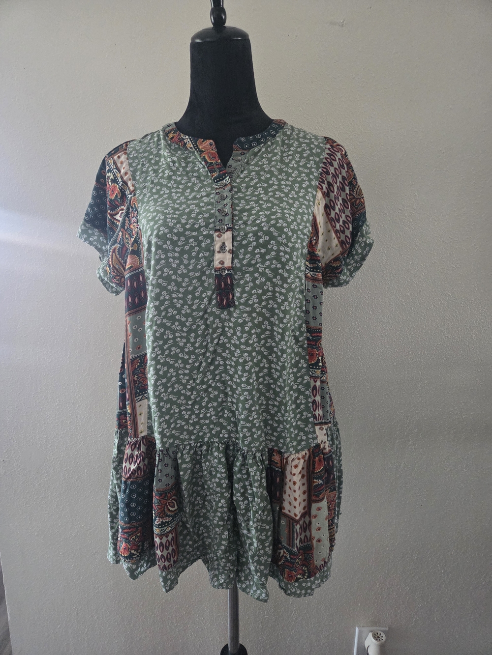 Easel Los Angeles Boho Festival Patchwork Flowy Dress Floral Paisley Sz S
